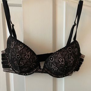 Victoria’s Secret Very Sexy Push-Up Bra